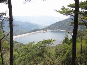 明神ダム湖